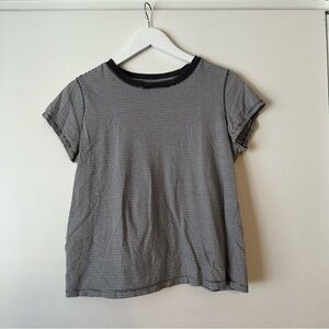 Universal thread tee shirt